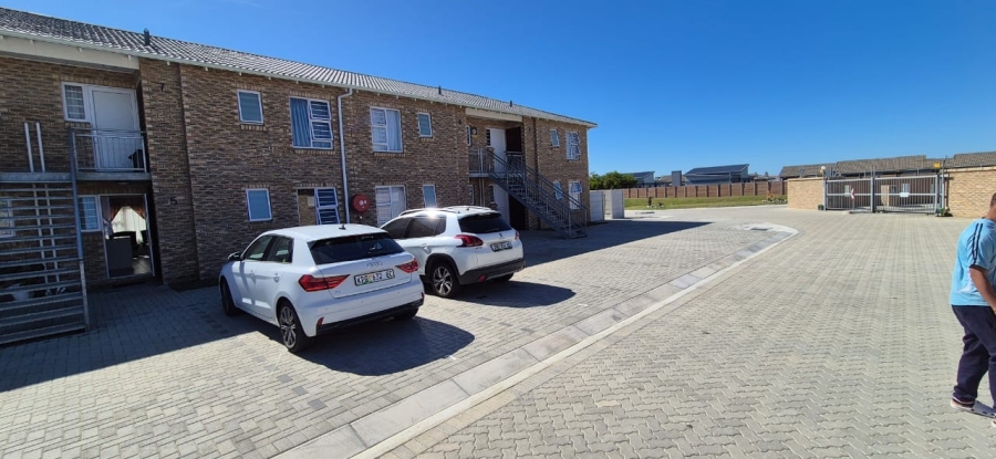 2 Bedroom Property for Sale in Fairview Industrial Eastern Cape